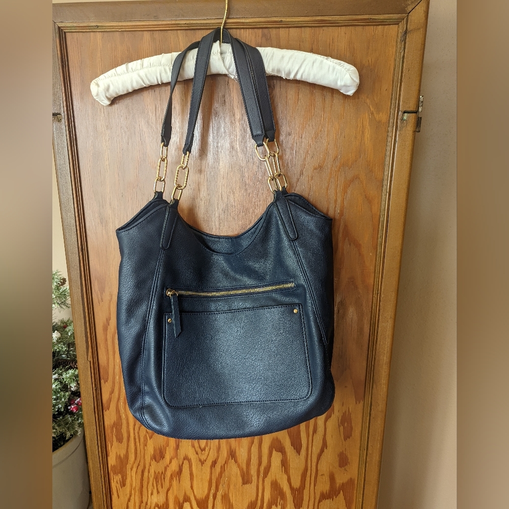 Navy Purse.